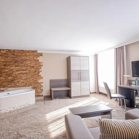 Tanne Otel 4*